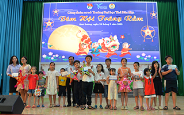 Rộn ràng Đêm hội trăng rằm của con em CB-GV trường ĐH Thủ Dầu Một
